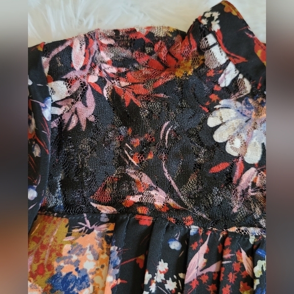 J.t.b. Set of 2 Floral Blouse V Neck Silver Button Shirts Size S small - Picture 14 of 16